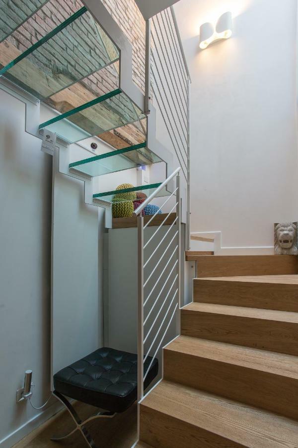 Apartament Biennale Art 1886